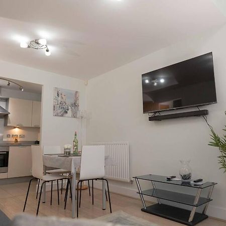 Beautiful 2 Bed In Central Birmingham: A Hidden Gem! Buitenkant foto
