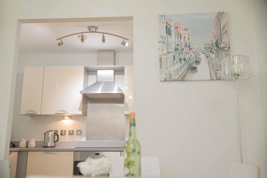 Beautiful 2 Bed In Central Birmingham: A Hidden Gem! Buitenkant foto